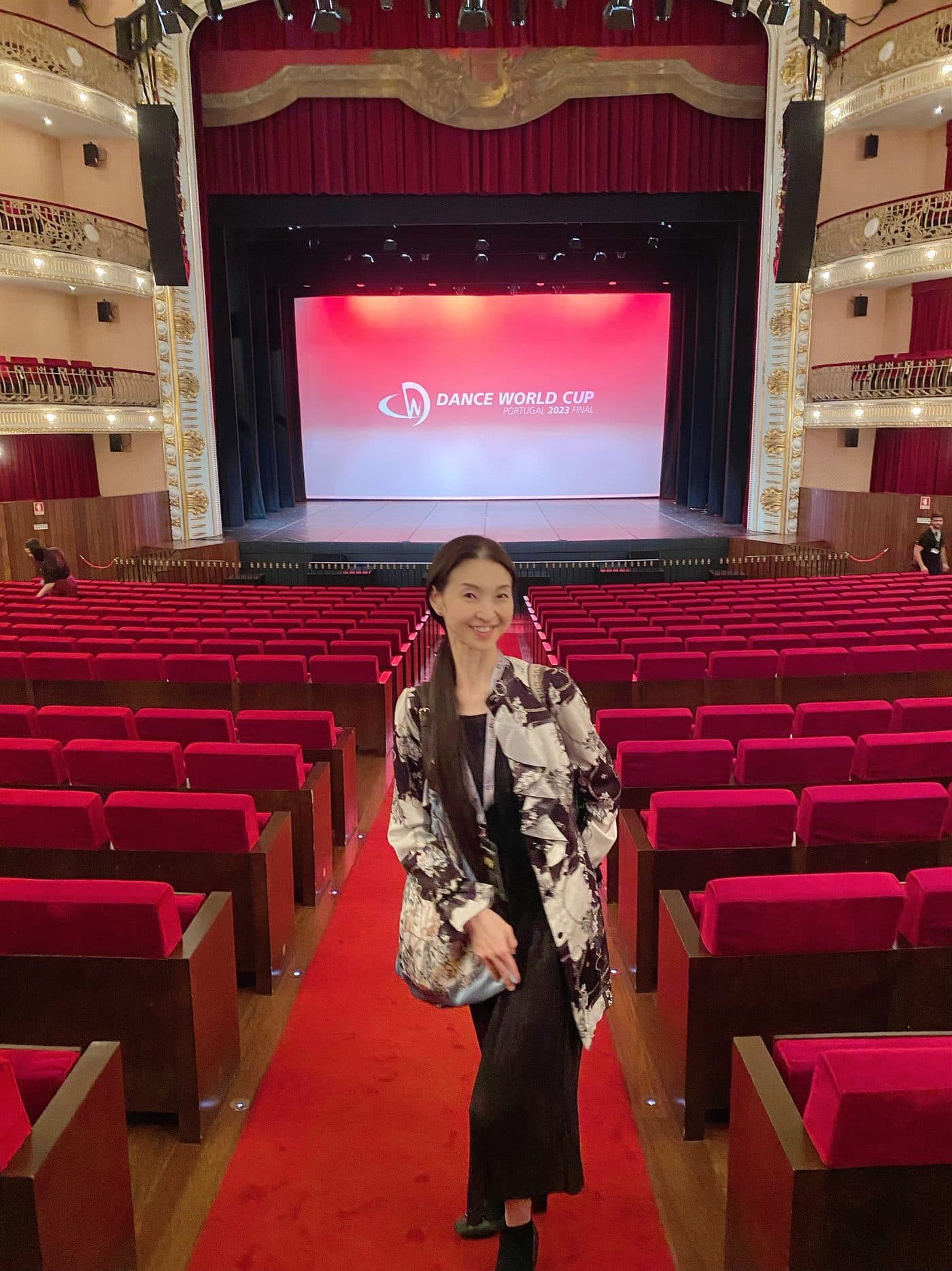100年以上の歴史ある劇場でのガラ出演、ダンスワールドカップ審査員など ポルトガルから