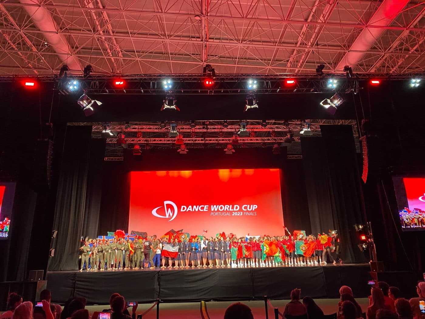 100年以上の歴史ある劇場でのガラ出演、ダンスワールドカップ審査員など ポルトガルから